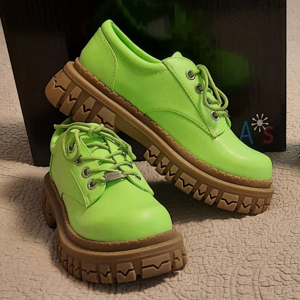 Dolls Kill "Craft Oxford" Shoe in Green